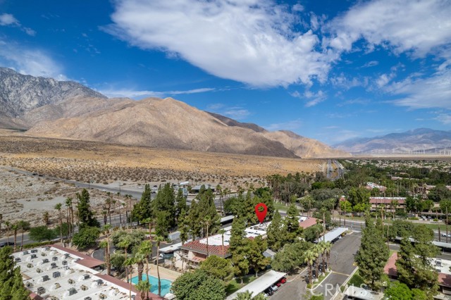 Detail Gallery Image 7 of 17 For 2875 N Los Felices Rd #211,  Palm Springs,  CA 92262 - 1 Beds | 1 Baths