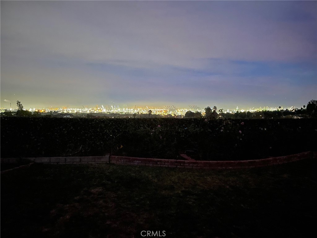 https://media.crmls.org/medias/aed4ef6e-69a3-455b-ae64-584d620ad874.jpg?preset=X-Large
