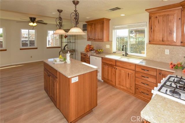 Detail Gallery Image 27 of 60 For 26949 Lakeview Dr, Helendale,  CA 92342 - 3 Beds | 2 Baths