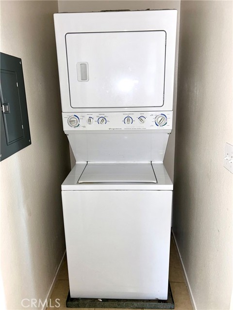 Detail Gallery Image 11 of 11 For 3329 Wind Chime, Perris,  CA 92571 - 2 Beds | 2 Baths