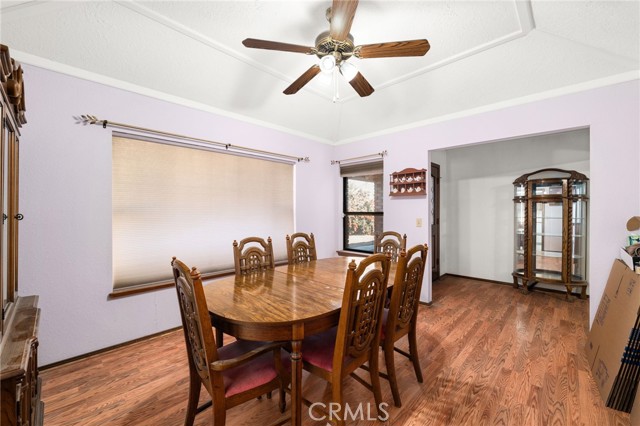 Detail Gallery Image 13 of 61 For 9925 Balsam, Hesperia,  CA 92345 - 3 Beds | 3 Baths