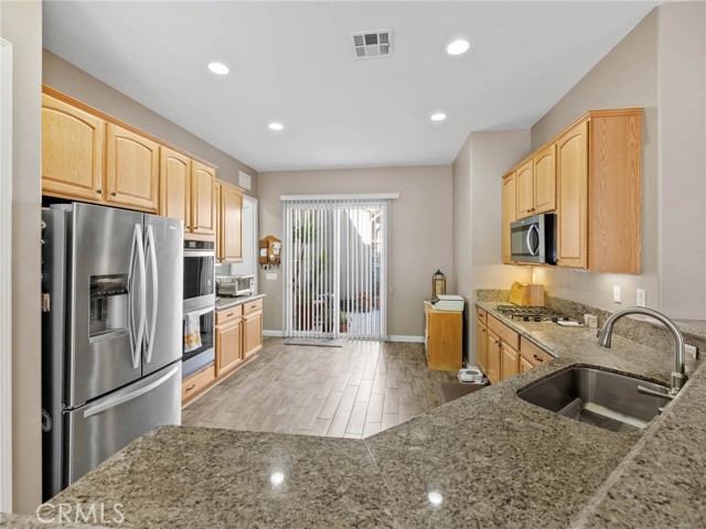 Detail Gallery Image 13 of 39 For 10598 Archerwill Rd, Apple Valley,  CA 92308 - 3 Beds | 2 Baths
