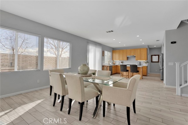 Detail Gallery Image 10 of 51 For 13673 Silversand St, Victorville,  CA 92394 - 3 Beds | 2/1 Baths