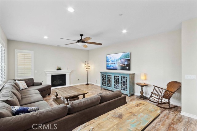 45976 Camino Rubi, Temecula CA: https://media.crmls.org/medias/aed6350a-6e38-472b-97a0-8d548fe51302.jpg