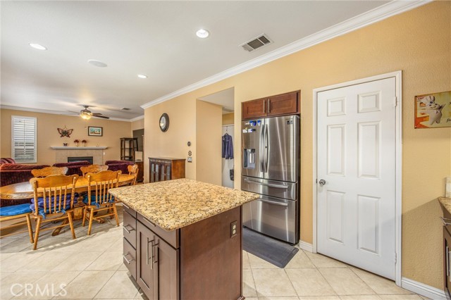 Detail Gallery Image 11 of 28 For 2821 Parksquare, Pomona,  CA 91767 - 4 Beds | 2/1 Baths