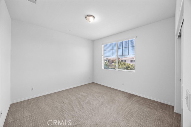 4132 S Canal Way, Ontario CA: https://media.crmls.org/medias/aed80427-410b-4850-b4a5-65b7fe52e307.jpg