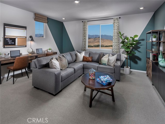 19513 Hanging Rock Road, Lake Elsinore CA: https://media.crmls.org/medias/aed8256e-7da0-4b7a-a403-66568e981080.jpg