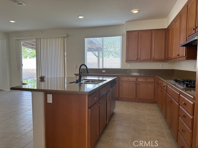 43142 43142 Hampton Street, Lancaster CA: https://media.crmls.org/medias/aed852f4-bb6d-4e41-a5fa-7ee299d321bd.jpg