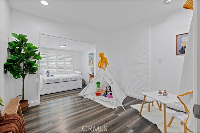 10072 Roselee Drive, Garden Grove CA: https://media.crmls.org/medias/aed97994-68f4-4b35-99c4-fbef96bd377c.jpg