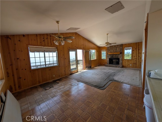 31487 Old City Creek, Running Springs, CA 92382