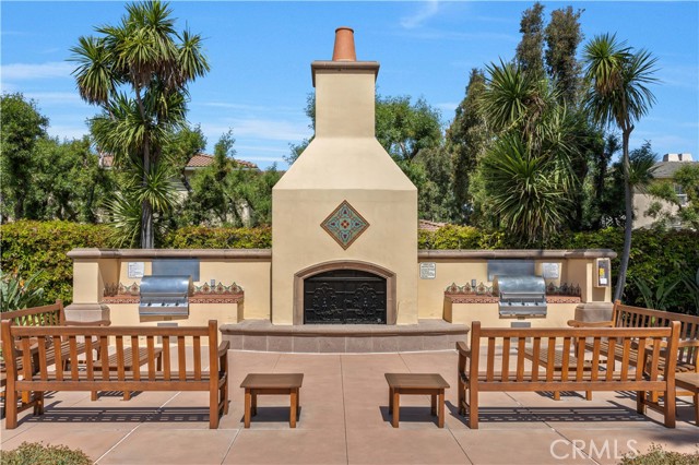 9 Whitford, Irvine CA: https://media.crmls.org/medias/aed9a5e4-323d-43cf-8dac-28ffb6a76800.jpg