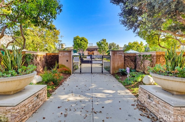 Image 39 of 75 For 13075 Pacific Promenade  115