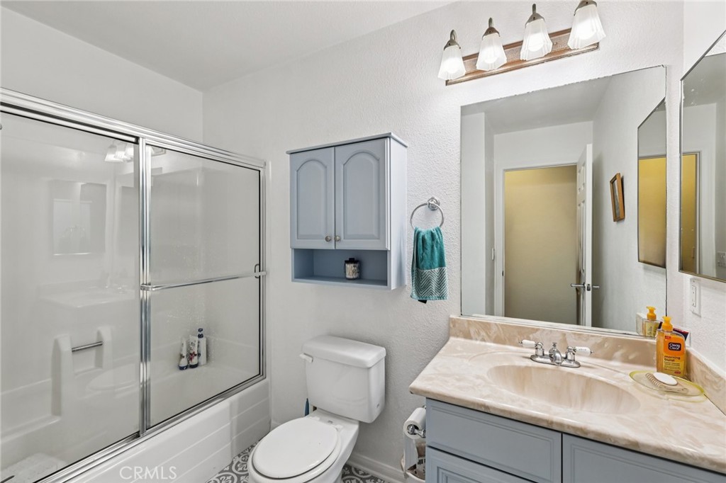 2094 Grand Ave - photo 12