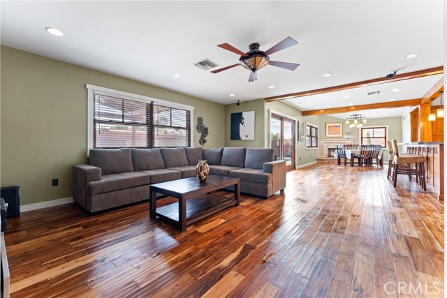 Detail Gallery Image 19 of 39 For 1944 W Lullaby Ln, Anaheim,  CA 92804 - 3 Beds | 2/1 Baths