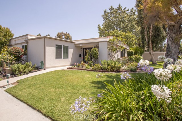 Detail Gallery Image 3 of 28 For 767 Calle Aragon a,  Laguna Woods,  CA 92637 - 2 Beds | 2 Baths