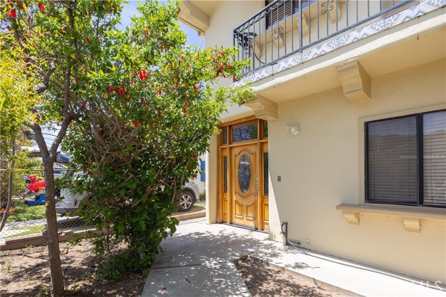 920 W Elberon Avenue, San Pedro CA: https://media.crmls.org/medias/aedebd59-97ae-4158-a985-a5b7c95aa933.jpg