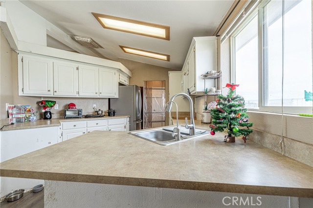 Detail Gallery Image 16 of 49 For 277 Longhorn, Mojave,  CA 93501 - 3 Beds | 2 Baths