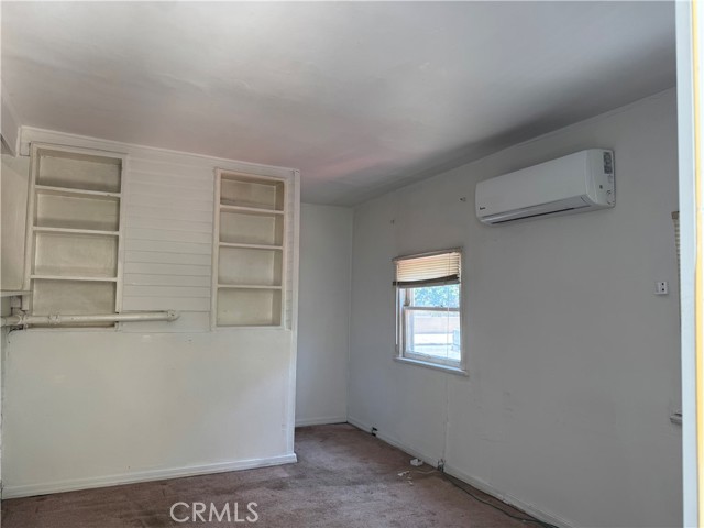 3499 Lemon Street, Riverside CA: https://media.crmls.org/medias/aedf6b61-00b9-4f60-a725-c0f12b1ef9a8.jpg
