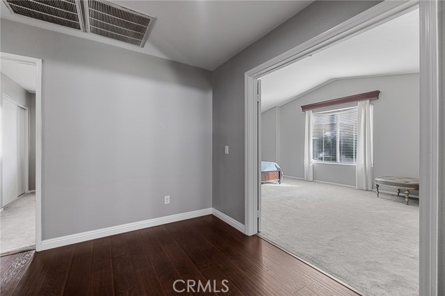 Detail Gallery Image 24 of 58 For 26426 Cardinal Dr, Canyon Country,  CA 91387 - 5 Beds | 4 Baths