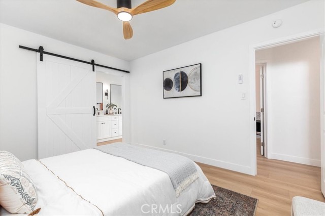5447 Columbus Avenue, Sherman Oaks CA: https://media.crmls.org/medias/aee0f237-7cbb-49a6-8029-3e43ce22b63c.jpg