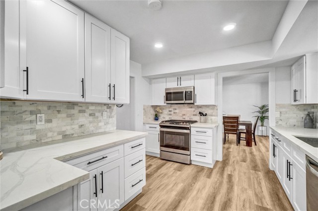 Detail Gallery Image 16 of 30 For 1501 Shenandoah St, Placentia,  CA 92870 - 5 Beds | 2/1 Baths