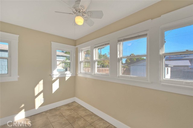 656 E Columbia, Pomona CA: https://media.crmls.org/medias/aee24002-89d1-4886-a07e-fa5d7c1b6e8c.jpg