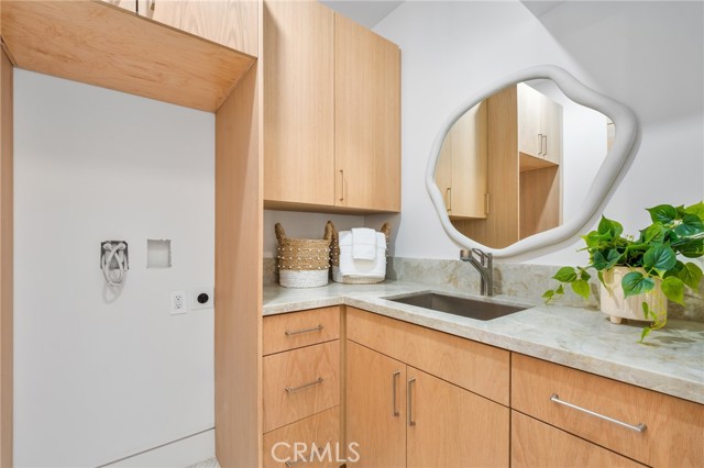 Detail Gallery Image 20 of 45 For 520 11th St, Huntington Beach,  CA 92648 - 3 Beds | 3/1 Baths