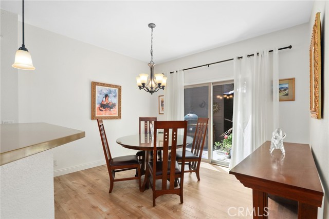 Detail Gallery Image 9 of 33 For 655 via Colinas, Thousand Oaks,  CA 91362 - 2 Beds | 2 Baths