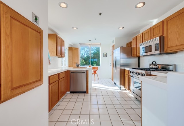 Detail Gallery Image 34 of 74 For 669 W 40th St #4,  San Pedro,  CA 90731 - 3 Beds | 2/1 Baths