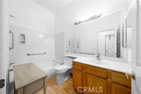 https://media.crmls.org/medias/aee4ad9d-e9a8-4f33-ae56-71ab3f0dc89f.jpg?preset=X-Large
