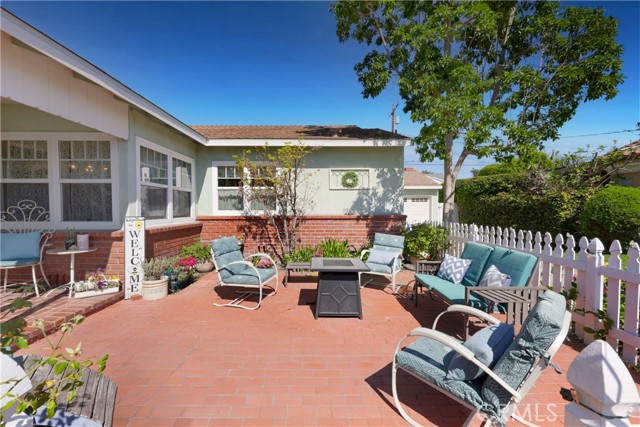 Detail Gallery Image 8 of 56 For 7457 3rd St, Downey,  CA 90241 - 3 Beds | 2 Baths