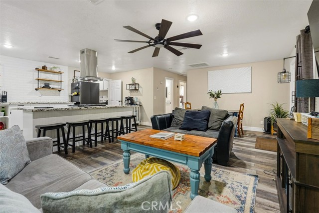 50740 Chu Ranch Road, Oakhurst CA: https://media.crmls.org/medias/aee5ae52-44d1-4f29-a296-536d27fce954.jpg