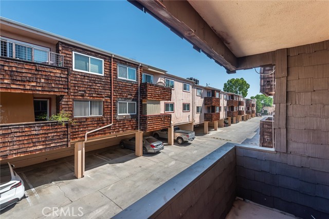 Detail Gallery Image 16 of 21 For 5349 Newcastle Ave #20,  Encino,  CA 91316 - 2 Beds | 2 Baths