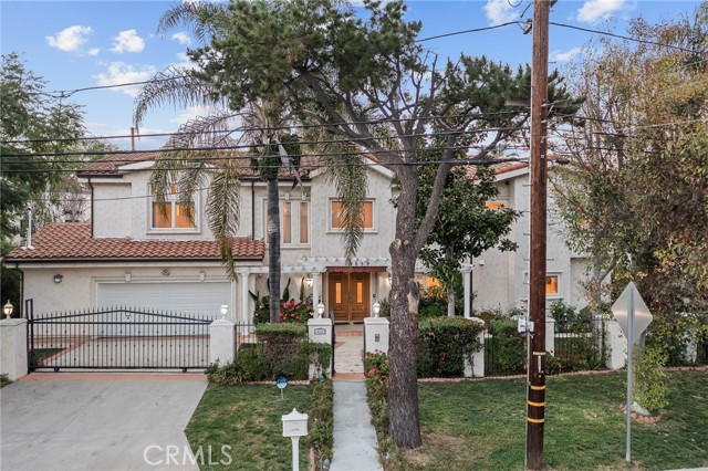 Detail Gallery Image 3 of 59 For 14659 Valley Vista, Sherman Oaks,  CA 91403 - 5 Beds | 4/1 Baths