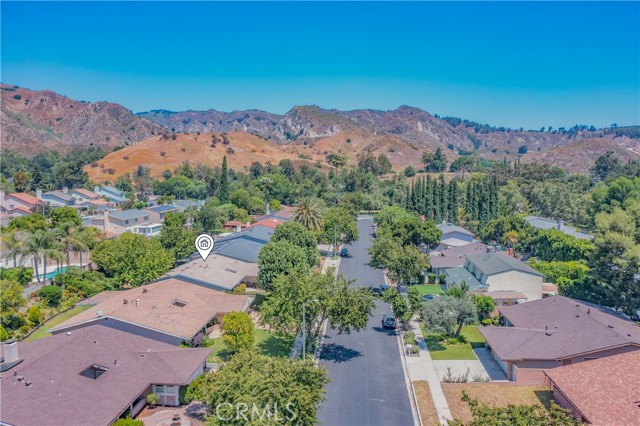 Detail Gallery Image 29 of 32 For 13011 Barto Dr, Granada Hills,  CA 91344 - 5 Beds | 3 Baths