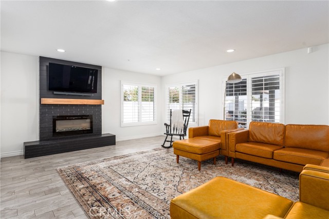 Detail Gallery Image 14 of 52 For 11861 Sandra Ct, Loma Linda,  CA 92354 - 5 Beds | 2/1 Baths