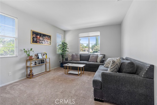 Detail Gallery Image 5 of 39 For 14905 Ansley Ct, Moreno Valley,  CA 92555 - 5 Beds | 3 Baths