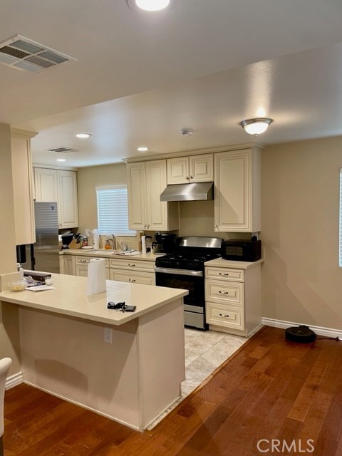 10463 Tuxford Street, Sun Valley, CA, 91352 10463 Tuxford Street, Sun Valley, CA, 91352