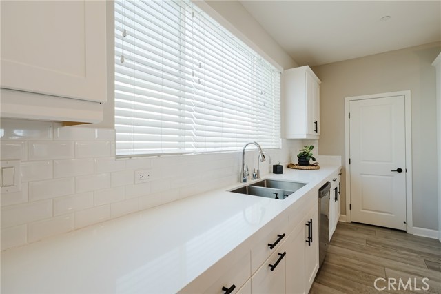 Detail Gallery Image 14 of 43 For 3523 Brody, Oceanside,  CA 92056 - 4 Beds | 3/1 Baths