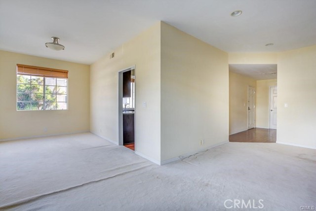 Detail Gallery Image 16 of 35 For 1601 Hilts Ave #3,  Los Angeles,  CA 90024 - 2 Beds | 2/1 Baths