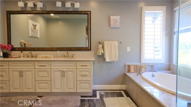 Detail Gallery Image 18 of 28 For 103 Endless, Aliso Viejo,  CA 92656 - 5 Beds | 4/1 Baths