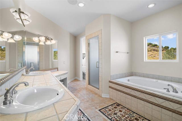 21100 Paseo Montana, Murrieta CA: https://media.crmls.org/medias/aeeb0197-9658-40a2-89f5-b9208148be32.jpg