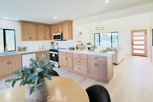 18020 Gerritt Place photo 8