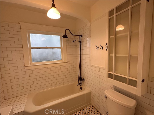 Detail Gallery Image 18 of 32 For 1135 N Summit Ave, Pasadena,  CA 91103 - – Beds | – Baths