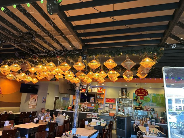 9082 Bolsa Avenue, Westminster CA: https://media.crmls.org/medias/aeecbcd4-ab66-44b6-aad3-c8a4e43f2fc7.jpg