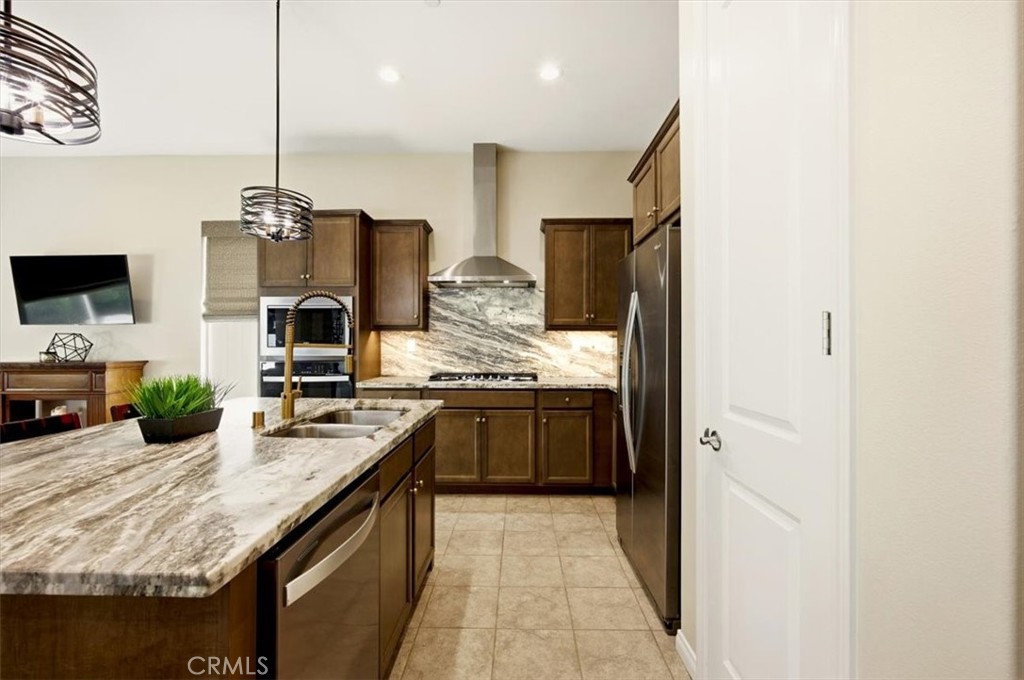 MLS #OC25225065 image #13