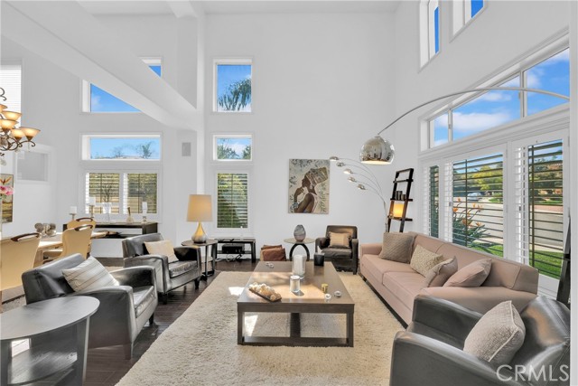 Detail Gallery Image 33 of 62 For 515 Chippendale Ave, Simi Valley,  CA 93065 - 5 Beds | 4 Baths