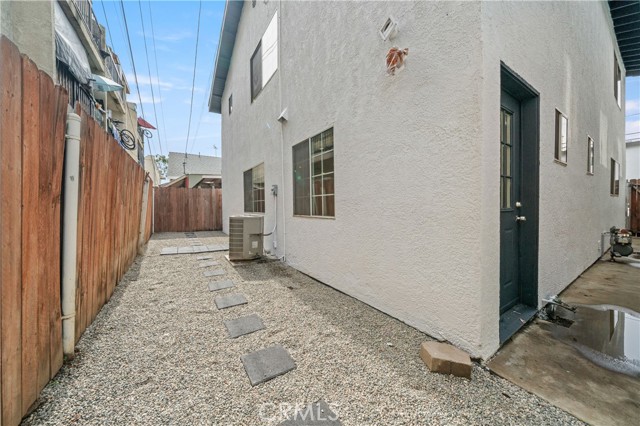 Detail Gallery Image 29 of 36 For 420 Cerritos Ave, Long Beach,  CA 90802 - 3 Beds | 2/1 Baths
