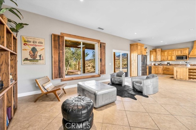 7423 Juniper Road, Joshua Tree CA: https://media.crmls.org/medias/aef02761-3a63-4c7b-b273-68e11793f3b0.jpg