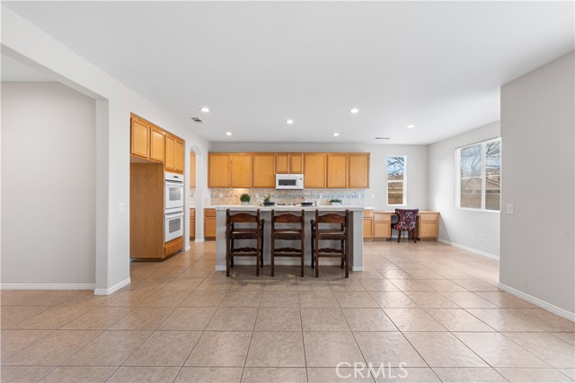 Detail Gallery Image 28 of 55 For 40729 Oakmont Ct, Palmdale,  CA 93551 - 4 Beds | 3 Baths